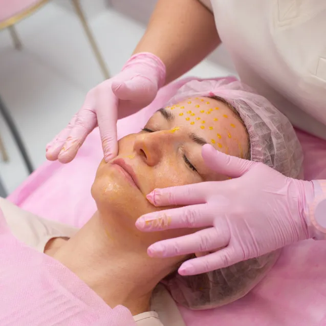 Дерматологический пилинг лица, декольте, тела