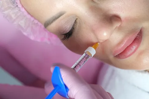 Реабилитация после введения филлера в носогубные складки