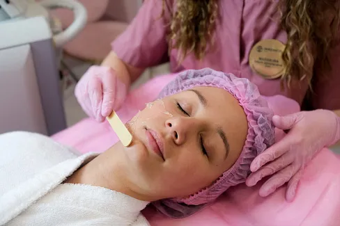 BBL Forever Young сокращает поры